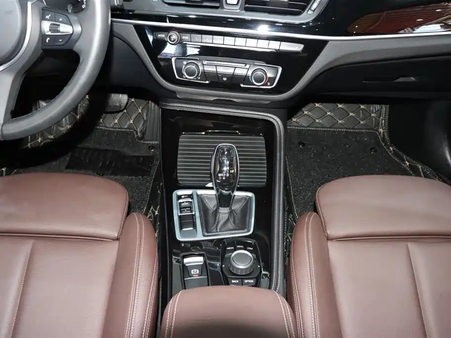 BMW 1 Series 2020 120i M Sports Package купить на сайте DeffCars