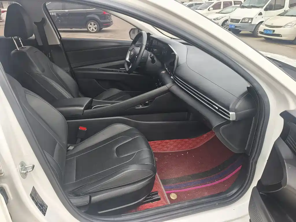 Elantra 2022 1.5L CVT LUX Premium Edition купить на сайте DeffCars