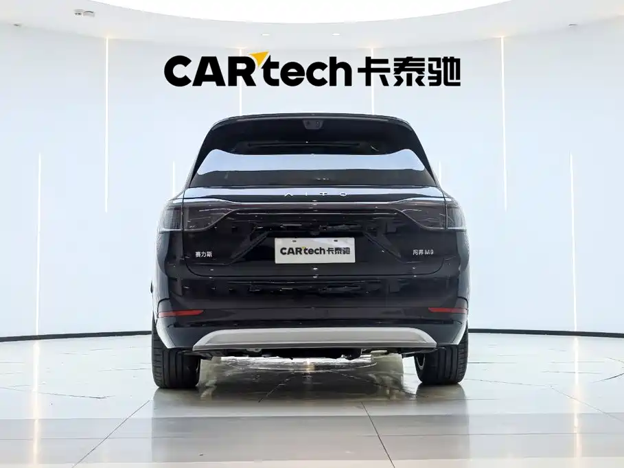 Wenjie M9 2025 extended range Ultra version 52kWh 6-seater version (192-line lidar) купить на сайте DeffCars