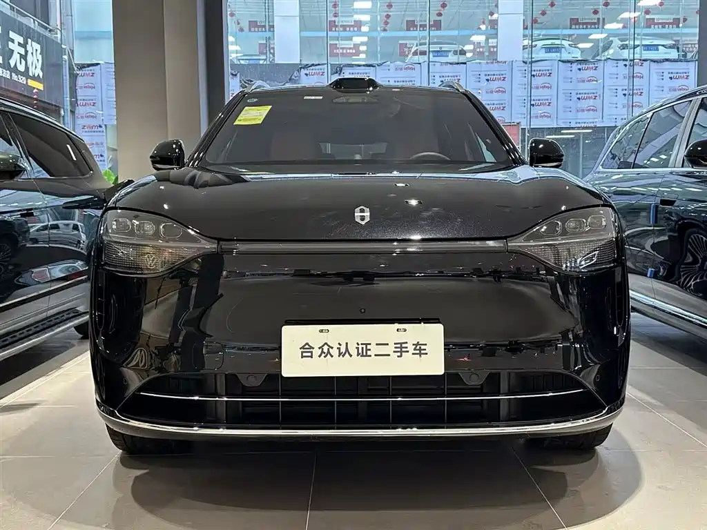 Wenjie M9 2025 extended range Ultra version 52kWh 6-seater version (192-line lidar) купить на сайте DeffCars