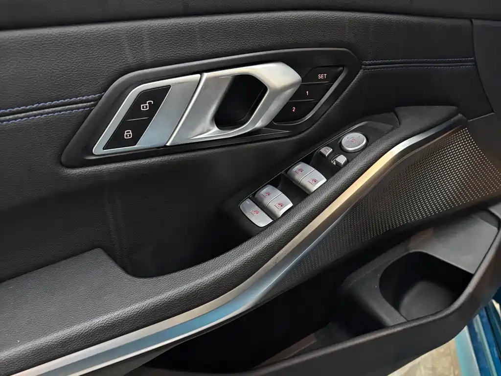 BMW 3 Series 2024 320Li M Sports Package купить на сайте DeffCars