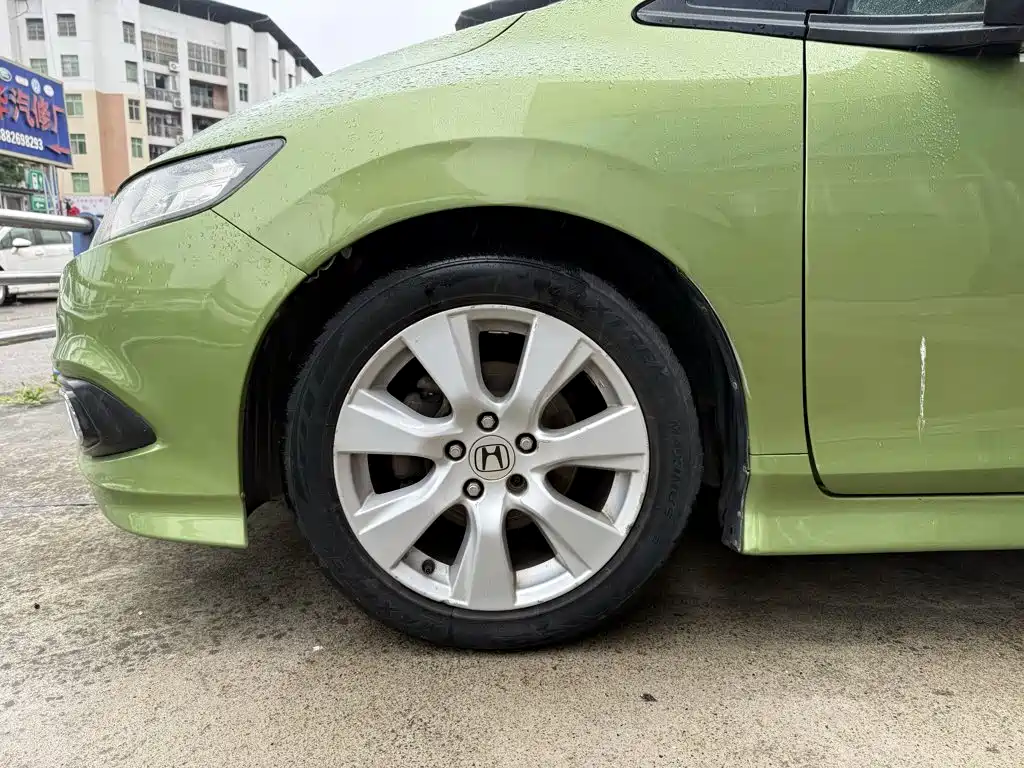 Jade 2013 1.8L automatic comfort version 5 seats купить на сайте DeffCars