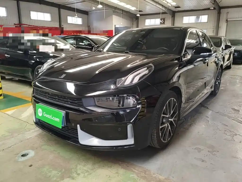 Lynk & Co 03 2020 2.0TD Automatic Pro version купить на сайте DeffCars