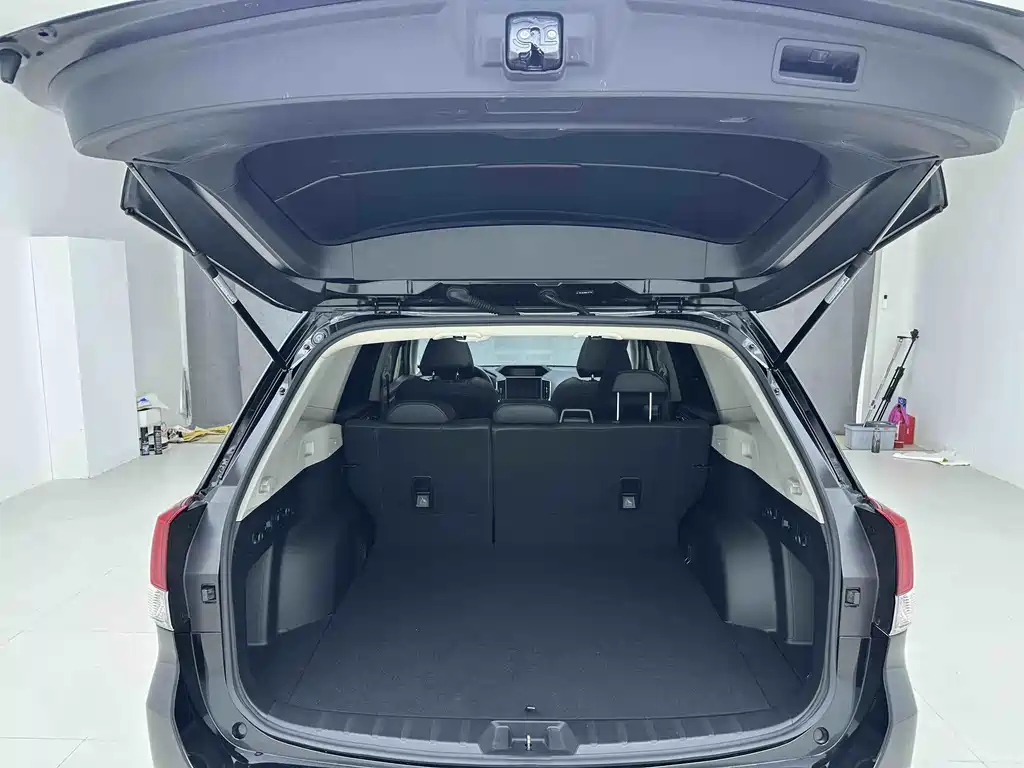 Forester 2022 2.0i AWD Deluxe Edition EyeSight купить на сайте DeffCars