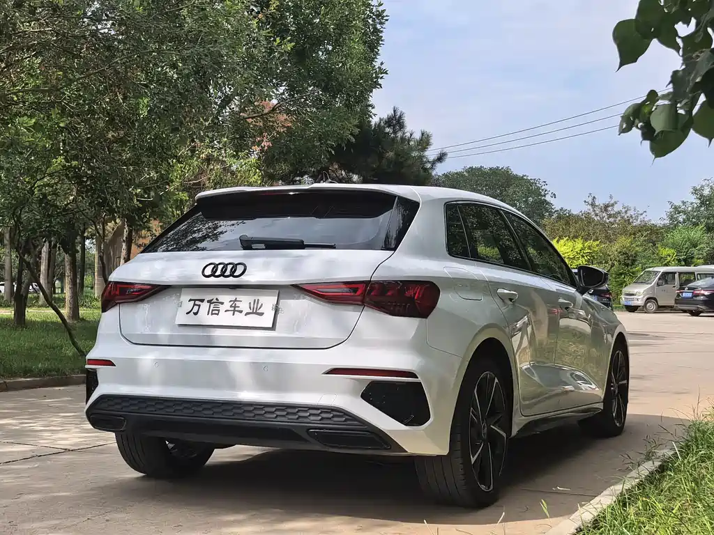 Audi A3 2023 Sportback 35 TFSI stylish and sporty купить на сайте DeffCars