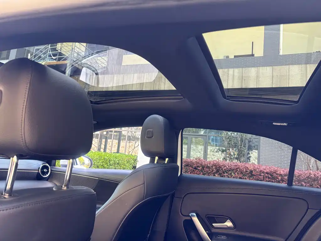 Mercedes-Benz A-Class 2023 A 200 L Dynamic купить на сайте DeffCars