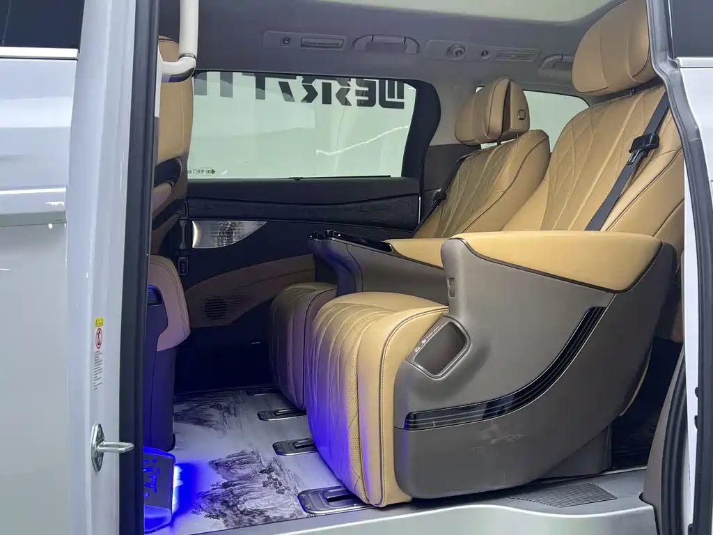 Denza D9 2022 DM-i 1040 Premium Type купить на сайте DeffCars