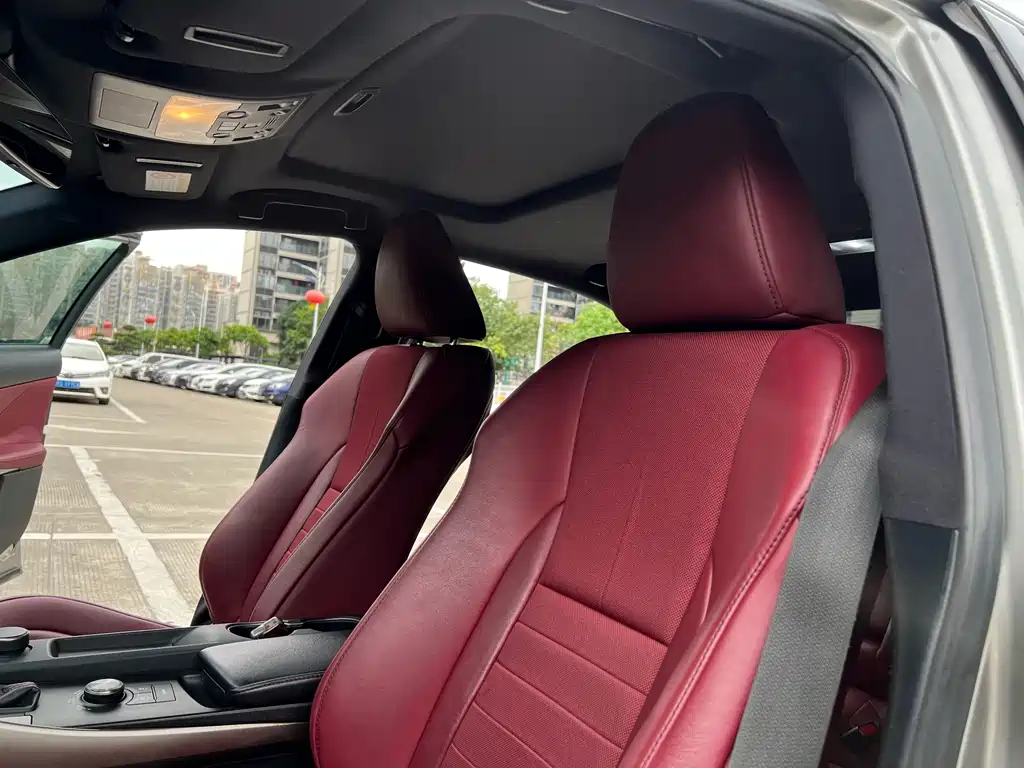 Lexus IS 2017 300 F SPORT Edition купить на сайте DeffCars