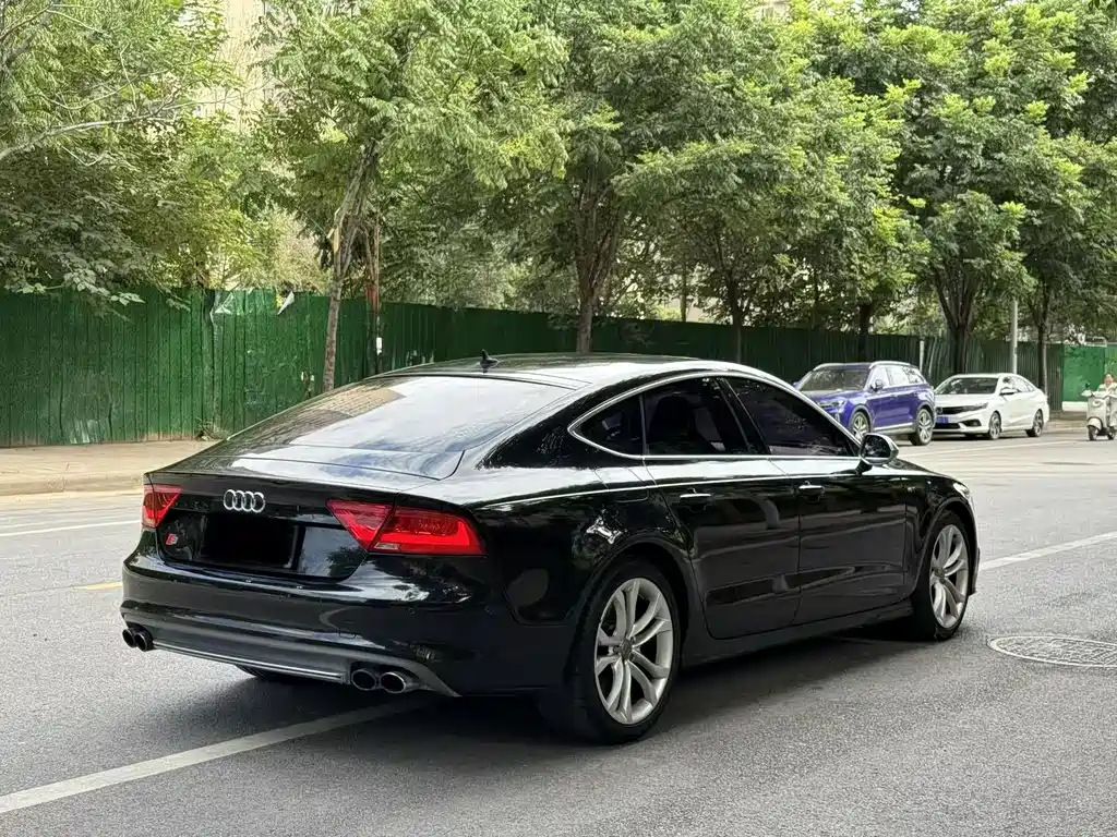 Audi S7 2013 4.0 TFSI quattro купить на сайте DeffCars