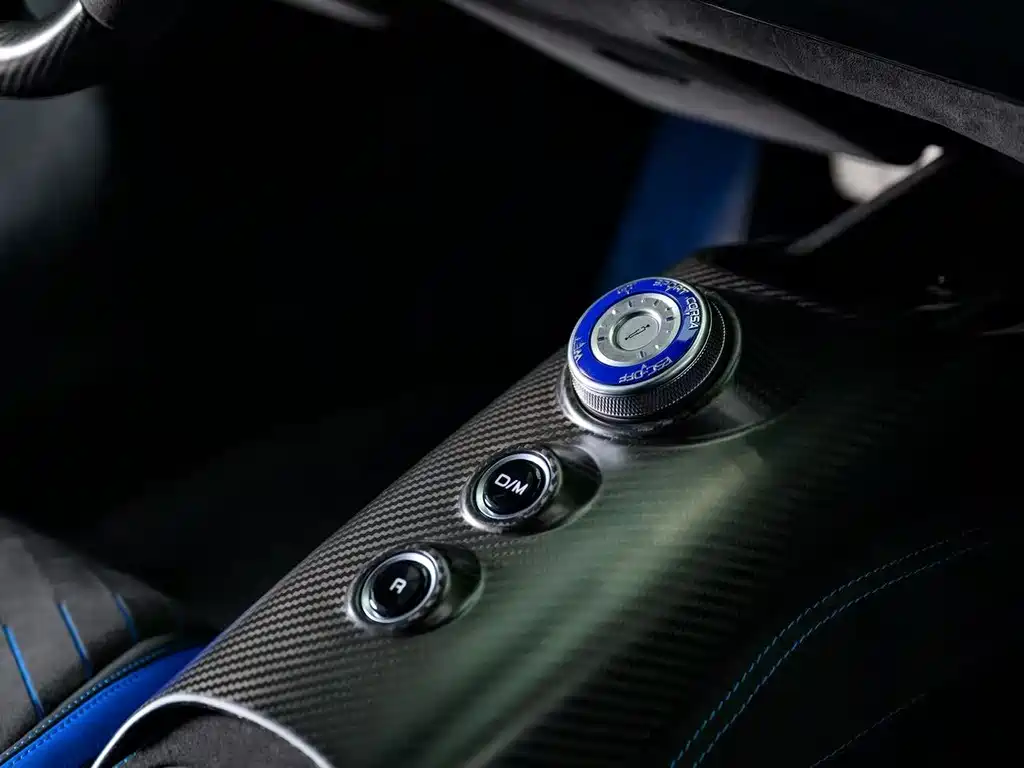 Maserati MC20 2023 3.0T Standard Edition купить на сайте DeffCars