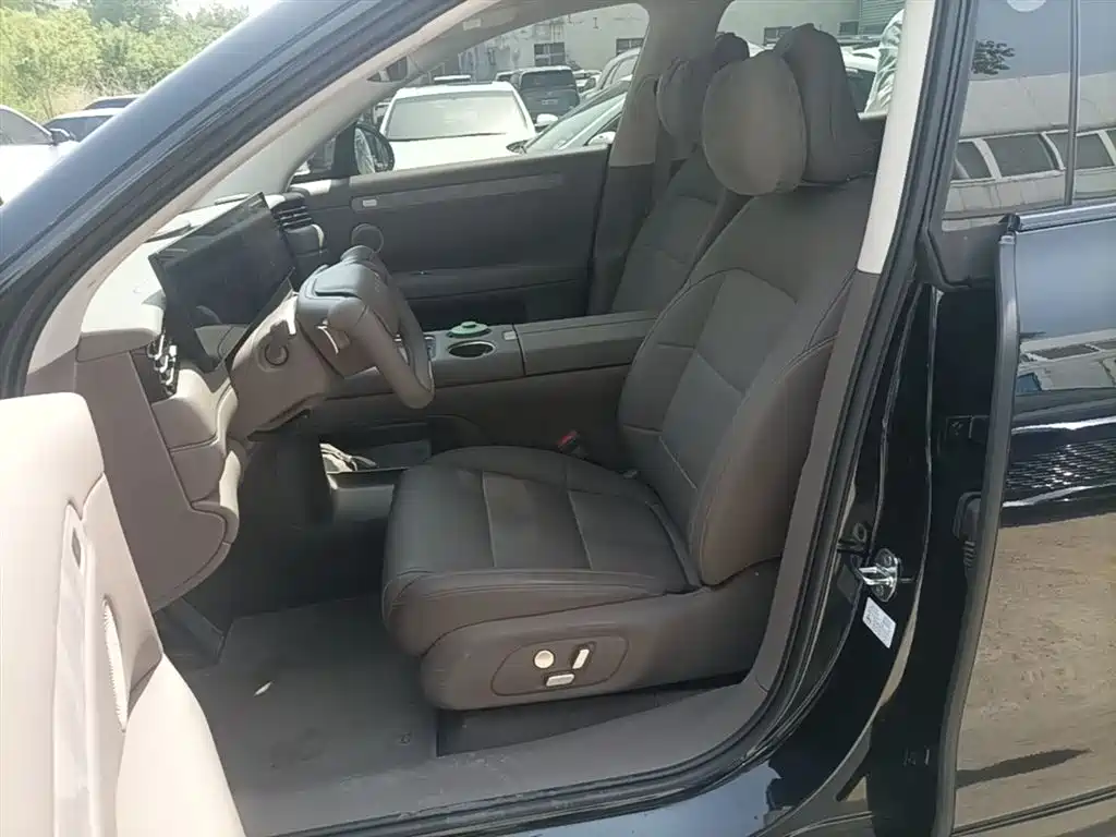 Zhiji LS6 2026 extended range 66 Max+ купить на сайте DeffCars