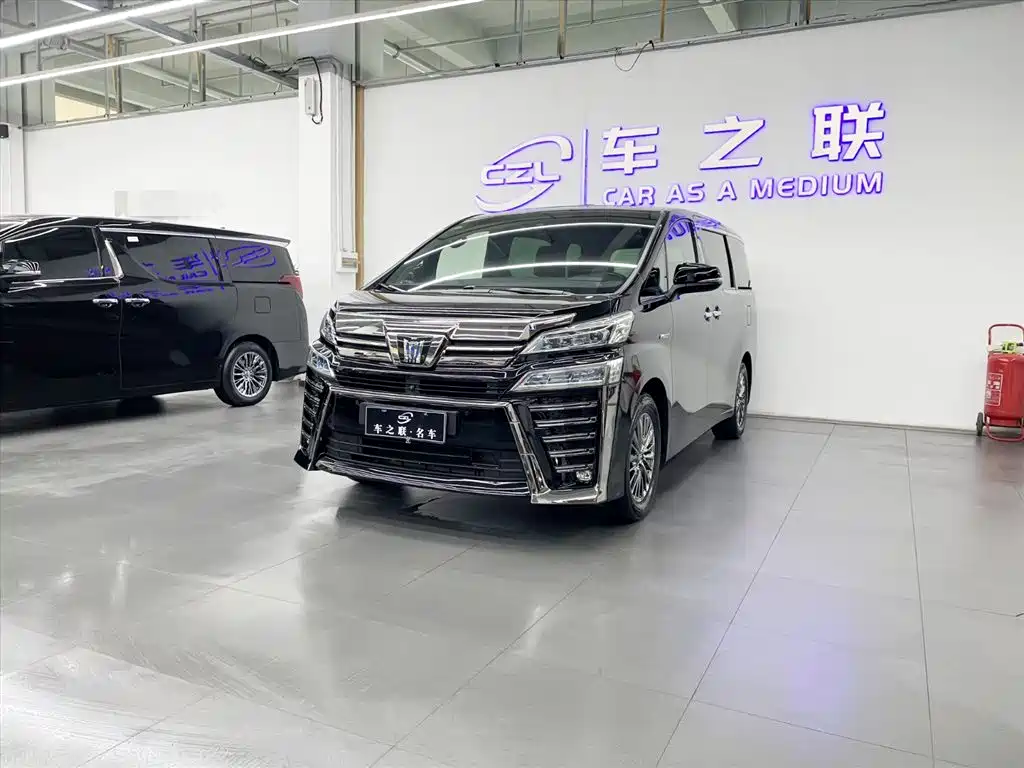 Wilfa 2021 Crown Dual Engine 2.5L HV Premium Edition купить на сайте DeffCars