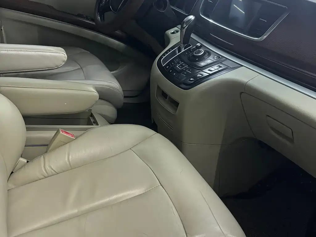 Buick GL8 2017 25S Premium Type National V купить на сайте DeffCars