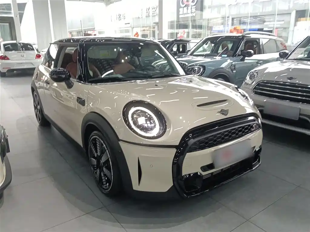 MINI 2023款 2.0T COOPER S 艺术家 купить на сайте DeffCars