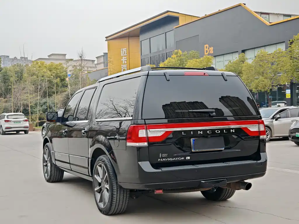 Navigator 2017 3.5T AWD купить на сайте DeffCars