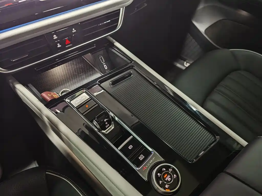 Touron 2023 380TSI four-wheel drive luxury version купить на сайте DeffCars