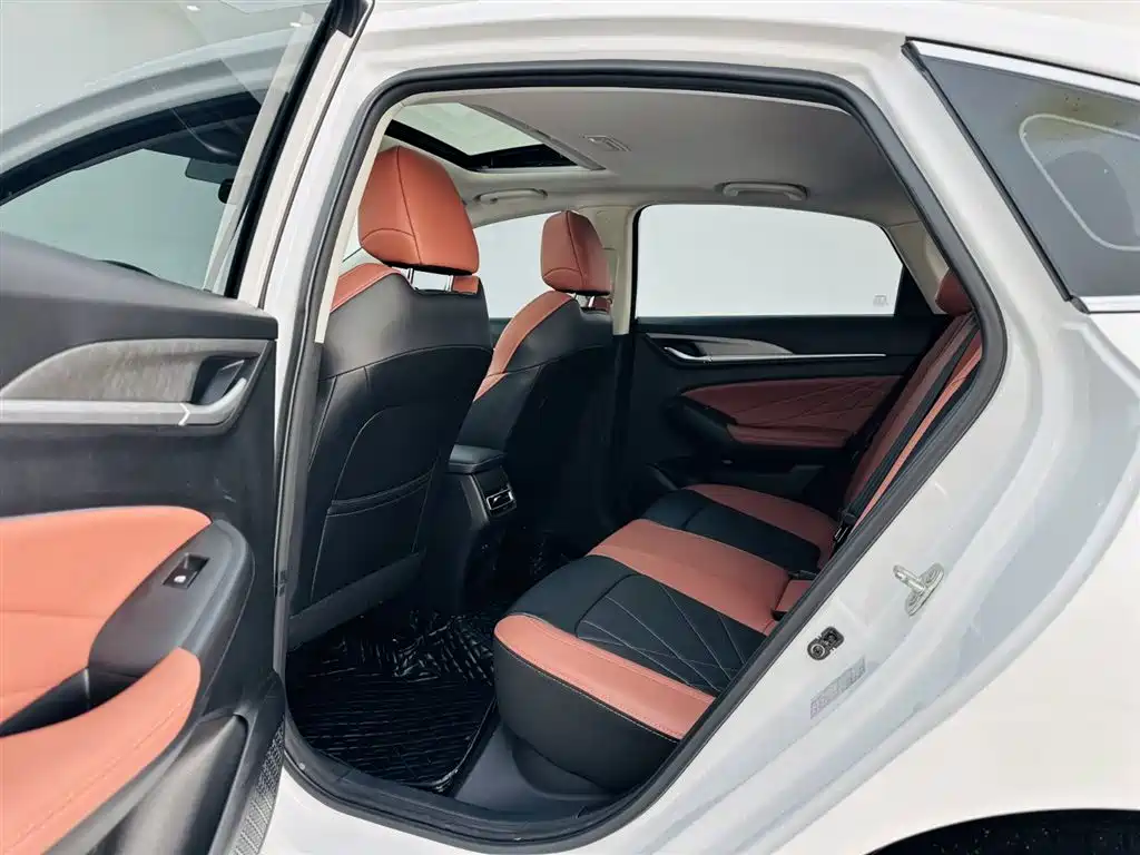 EADO 2022 PLUS Blue Whale NE 1.4T GDI DCT Premium Edition купить на сайте DeffCars