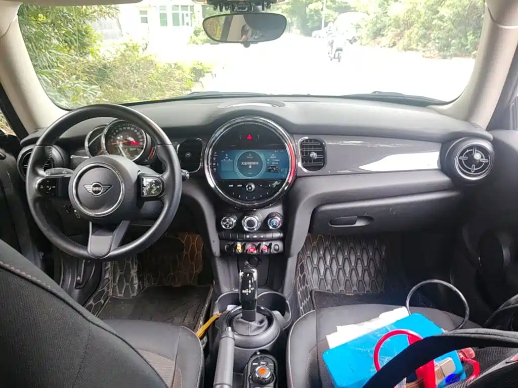 MINI 2022 facelift 1.5T ONE купить на сайте DeffCars