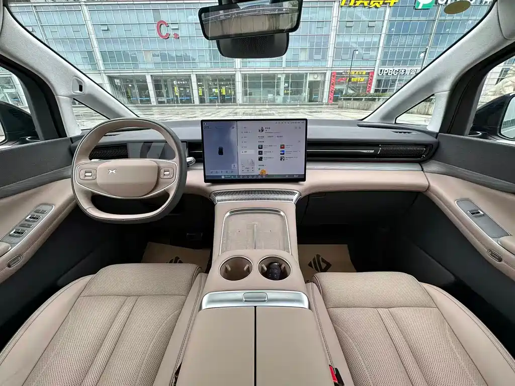 Xpeng X9 2025 pure electric 740 long battery life Max купить на сайте DeffCars