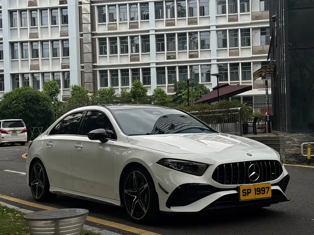 Mercedes-Benz A-Class AMG 2024 AMG A 35 L 4MATIC купить на сайте DeffCars