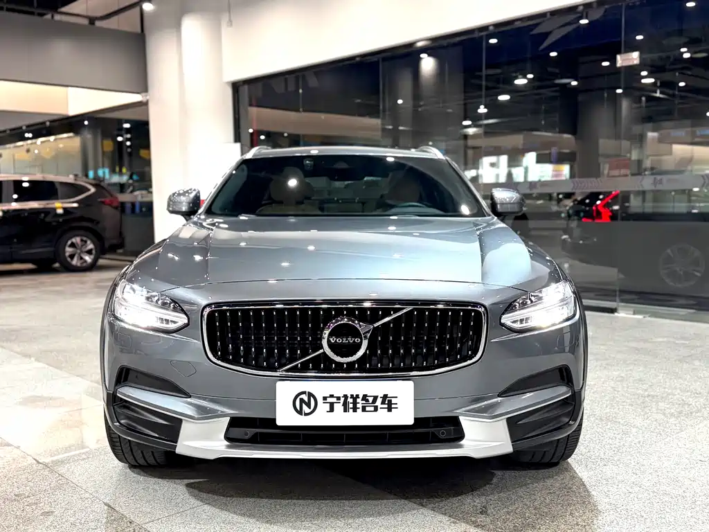 Volvo V90 2017 Cross Country T5 AWD Zhiyuan Edition купить на сайте DeffCars