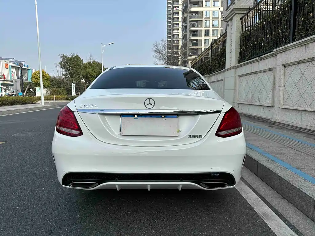 Mercedes-Benz C-Class 2015 facelift C 180 L sporty купить на сайте DeffCars