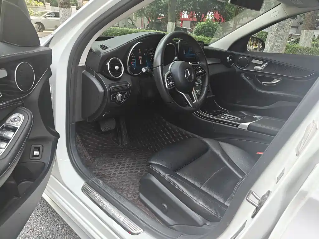 Mercedes-Benz C-Class 2019 C 260 L Sports Edition купить на сайте DeffCars