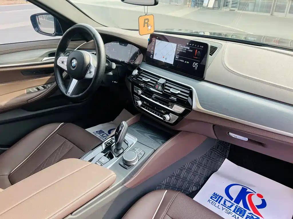 BMW 5 Series 2023 530Li xDrive M Sports Package купить на сайте DeffCars
