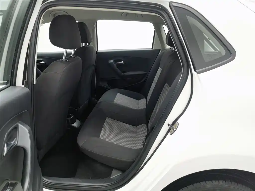 Polo 2013 1.4L manual fashion version купить на сайте DeffCars