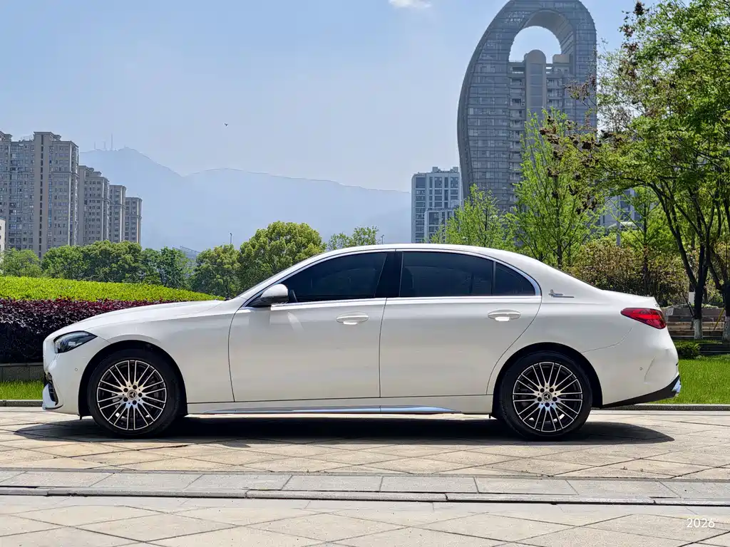 Mercedes-Benz C-Class 2024 facelift three C 260 L sports version купить на сайте DeffCars