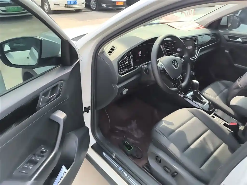 T-ROC 2022 model 280TSI DSG two-wheel drive comfort PLUS купить на сайте DeffCars