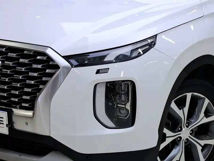 Paristi 2021 3.5L automatic four-wheel drive GLS купить на сайте DeffCars