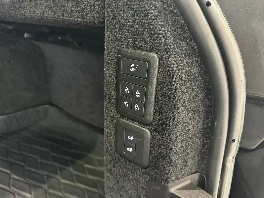 Range Rover 2022 3.0 L6 400PS Honor Creation Extended Edition купить на сайте DeffCars
