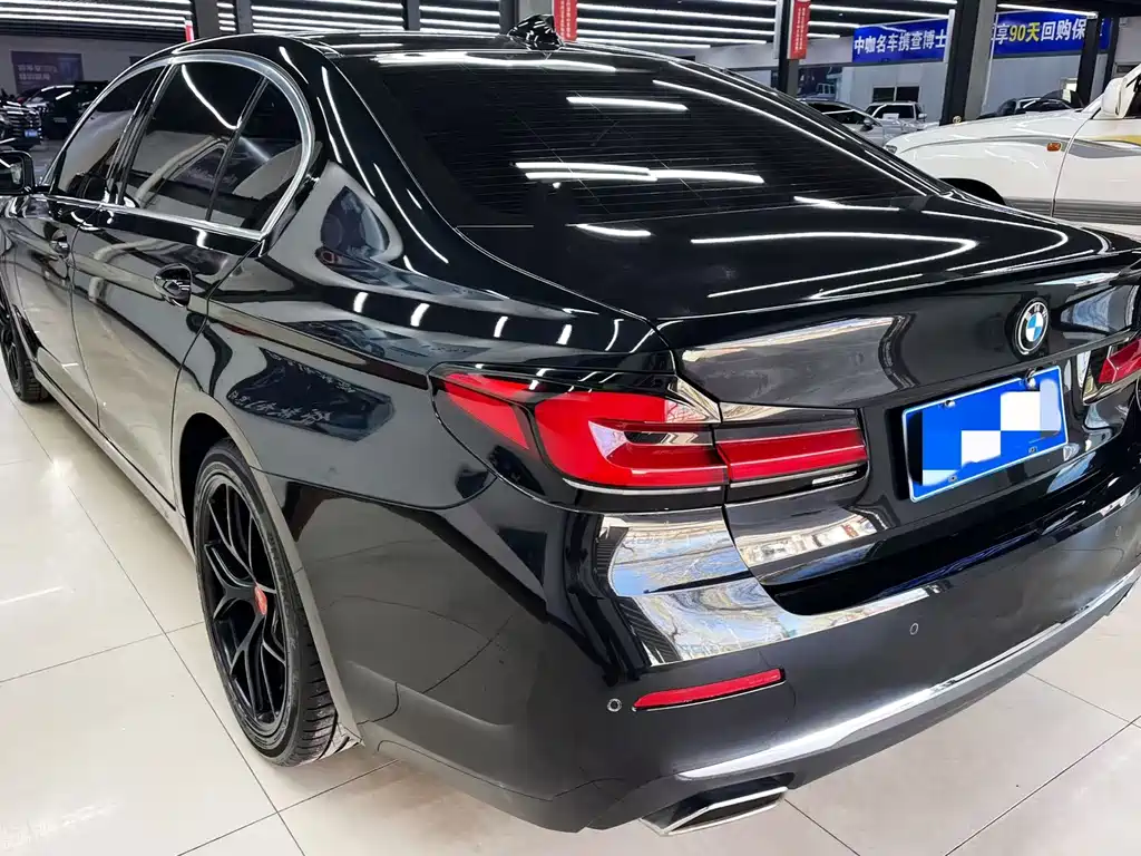 BMW 5 Series 2021 525Li Luxury Package купить на сайте DeffCars