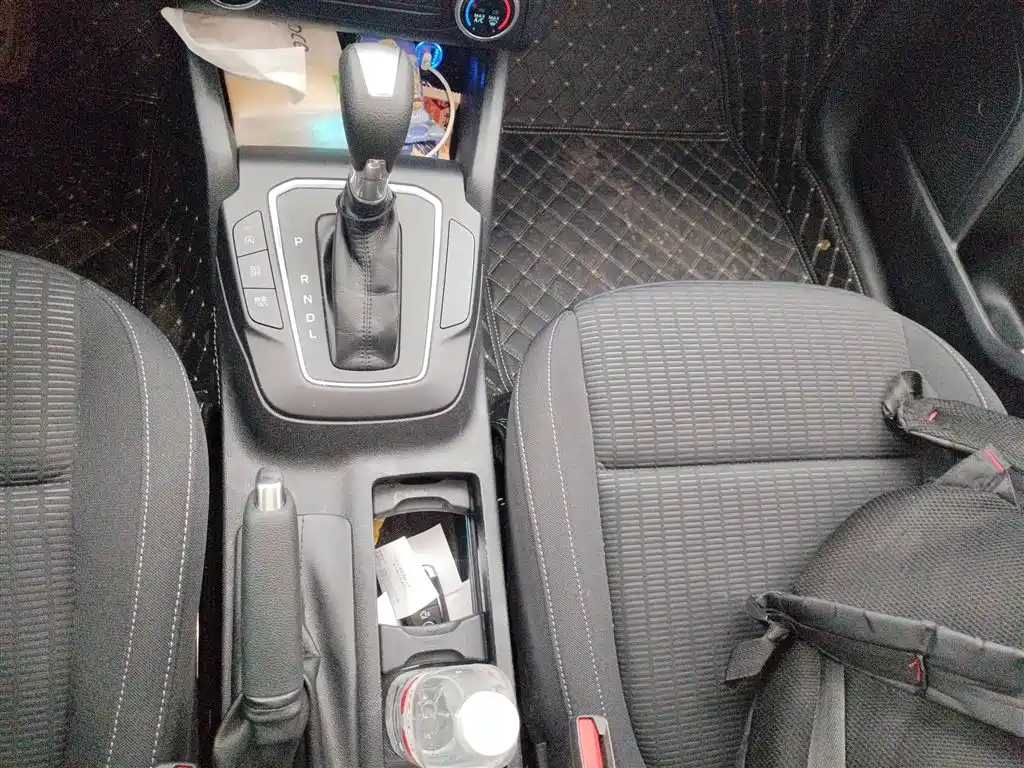 Focus 2020 Hatchback 1.5L Automatic Front Jump купить на сайте DeffCars