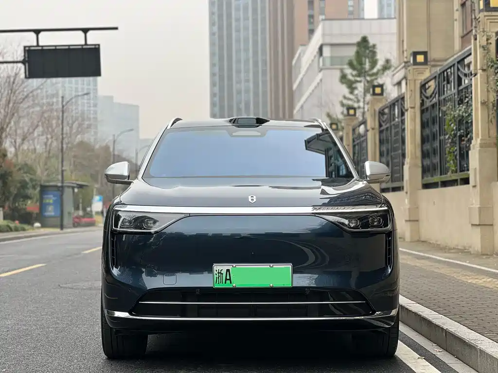 Wenjie M8 2025 extended range Max+ version 53.4kWh 5-seater version купить на сайте DeffCars