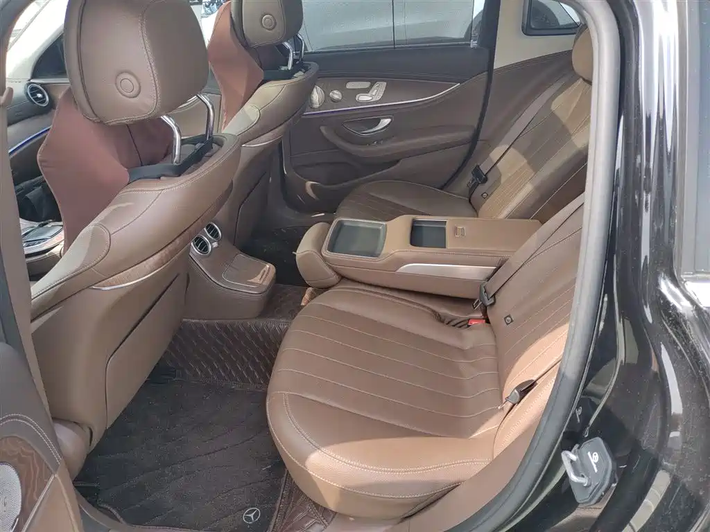 Mercedes-Benz E-Class 2023 E 300 L Luxury Model купить на сайте DeffCars