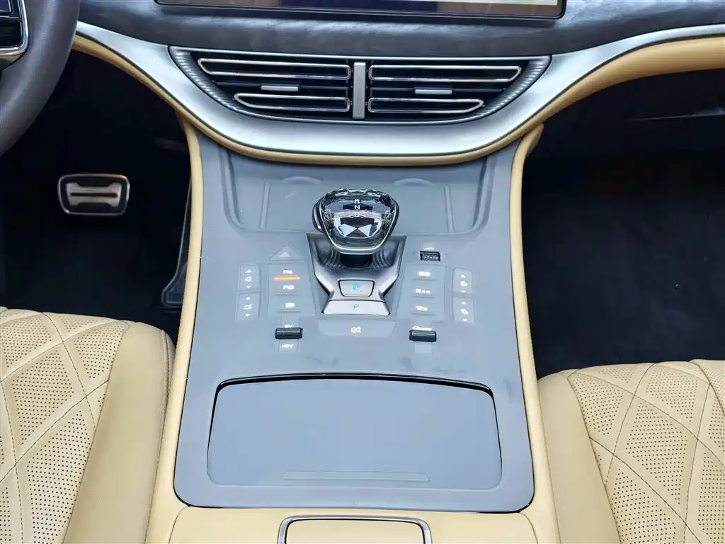 Denza D9 2025 DM-i smart driving version 1020 four-wheel drive exclusive model купить на сайте DeffCars