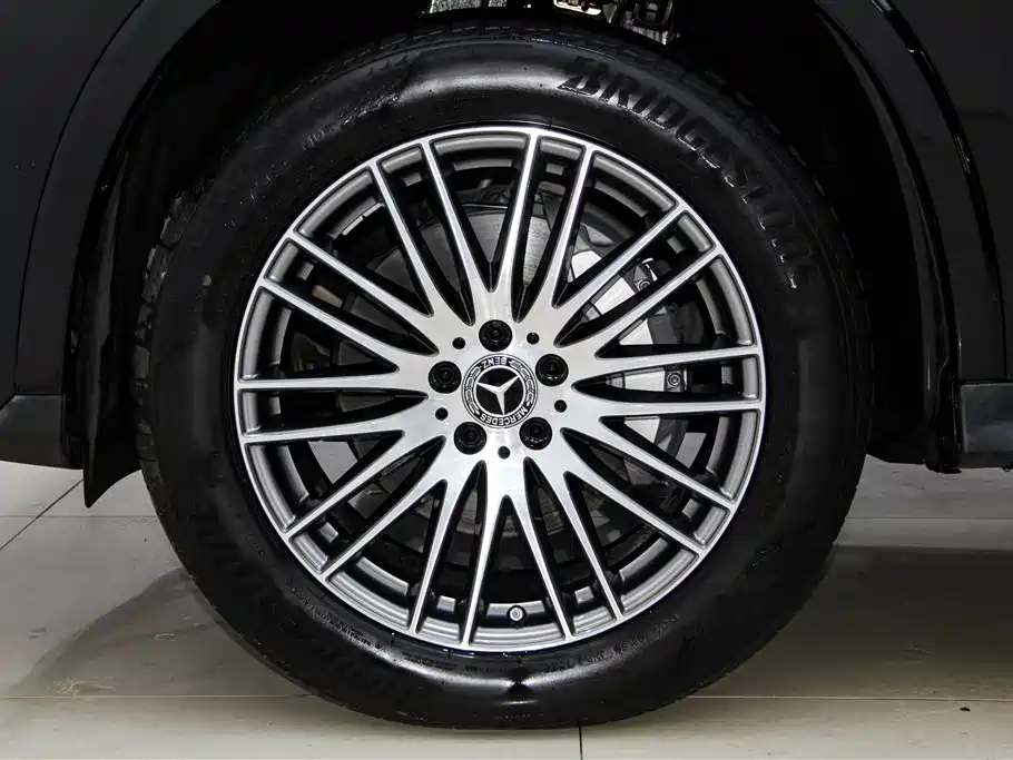 Mercedes-Benz GLC 2024 facelift GLC 300 L 4MATIC dynamic 7-seater купить на сайте DeffCars