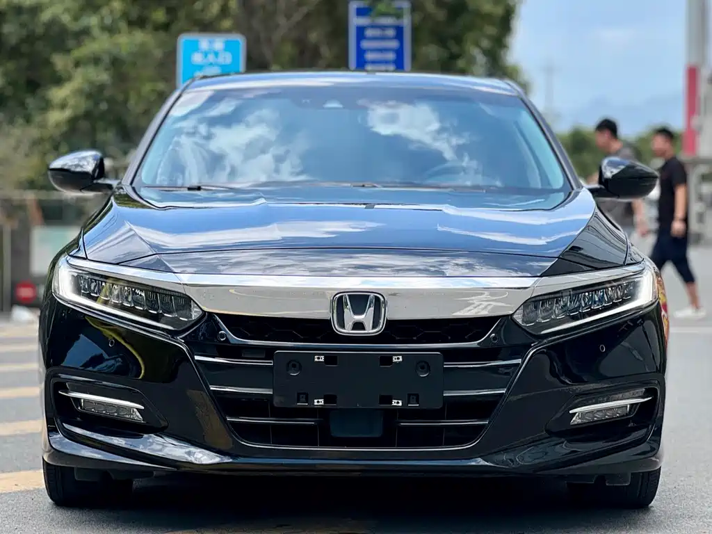 Accord 2018 Sharp · Hybrid 2.0L Edition China VI купить на сайте DeffCars