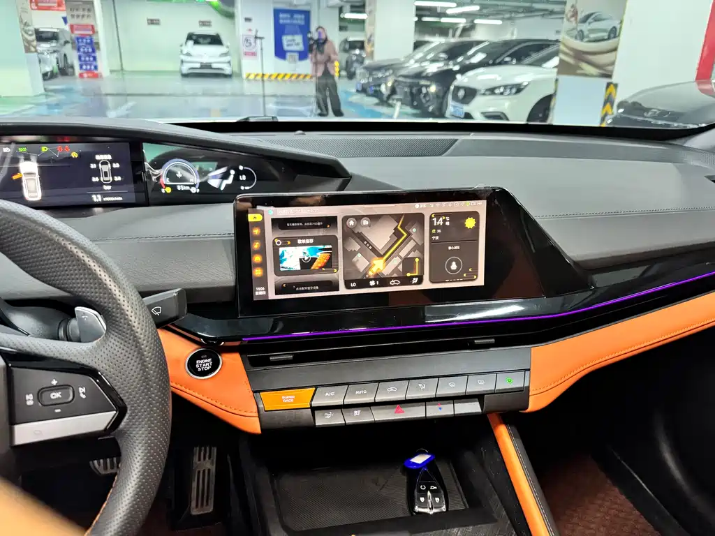Changan UNI-V 2023 2.0T speed version купить на сайте DeffCars