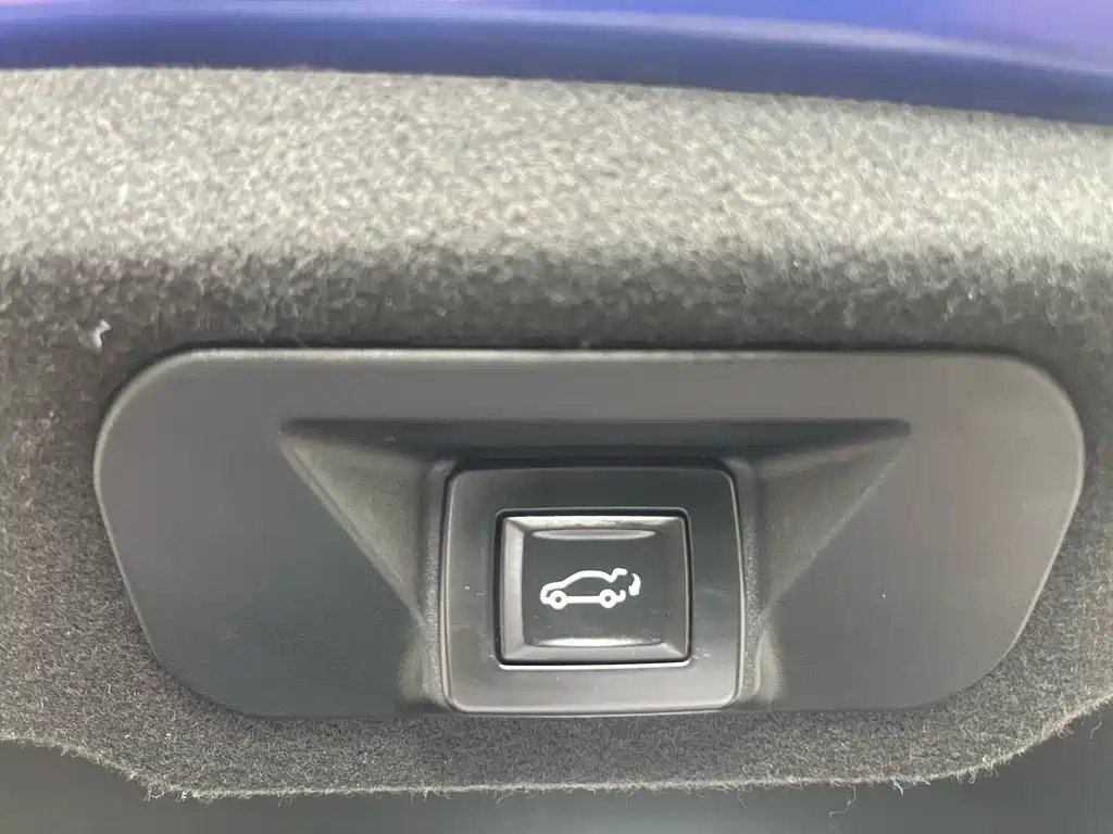 Cadillac CT5 2021 28T luxury model купить на сайте DeffCars
