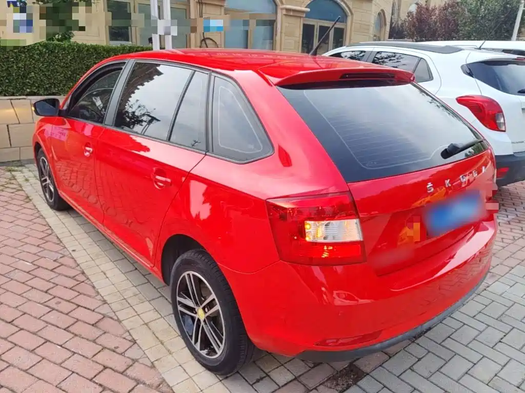 Xindong 2019 facelift 1.5L automatic standard version National V купить на сайте DeffCars