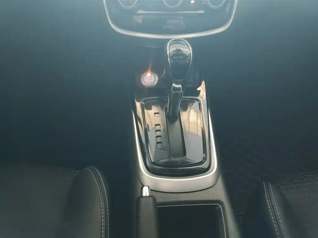 Tiida 2019 1.6L CVT Smart Travel Edition National VI купить на сайте DeffCars