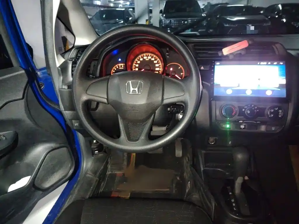 Fit 2018 1.5L CVT Comfort Sunroof Edition купить на сайте DeffCars