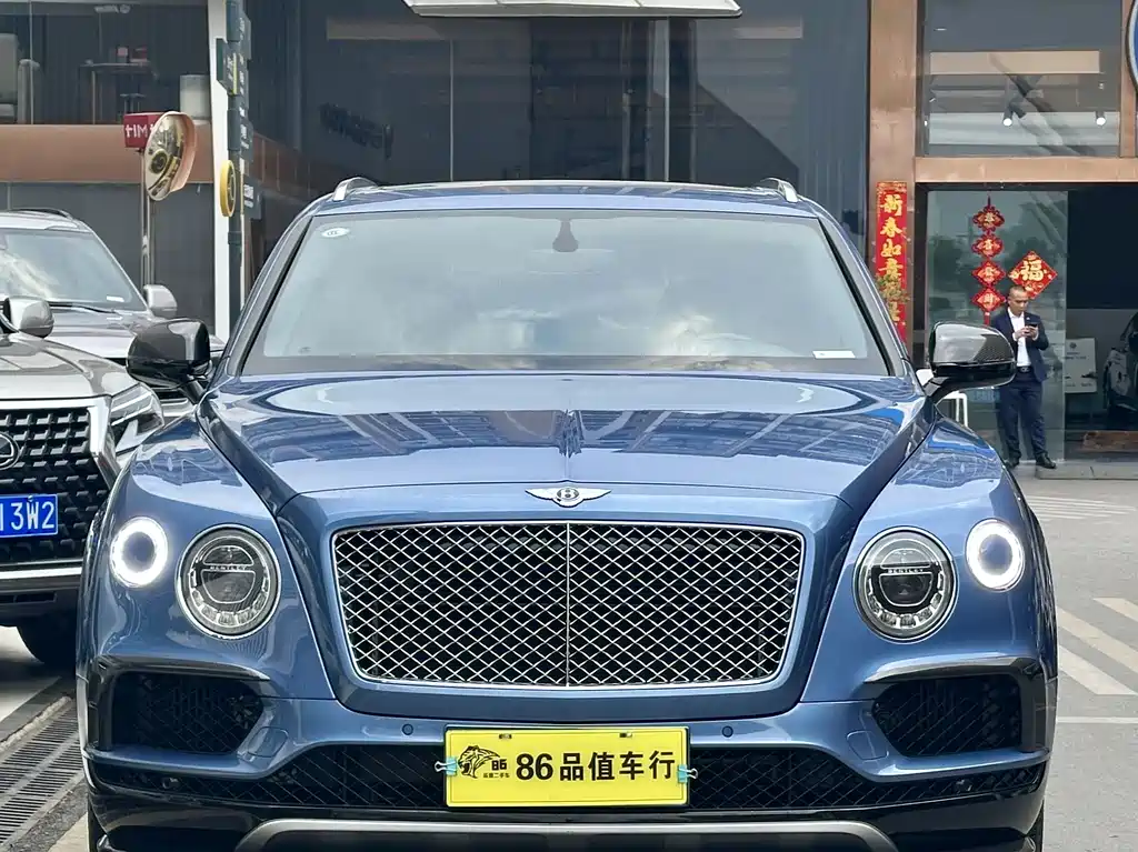 Bentayga 2017 6.0T Standard Edition купить на сайте DeffCars