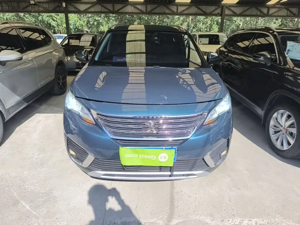 Peugeot 5008 2017 380THP 7-seater Elite Edition купить на сайте DeffCars