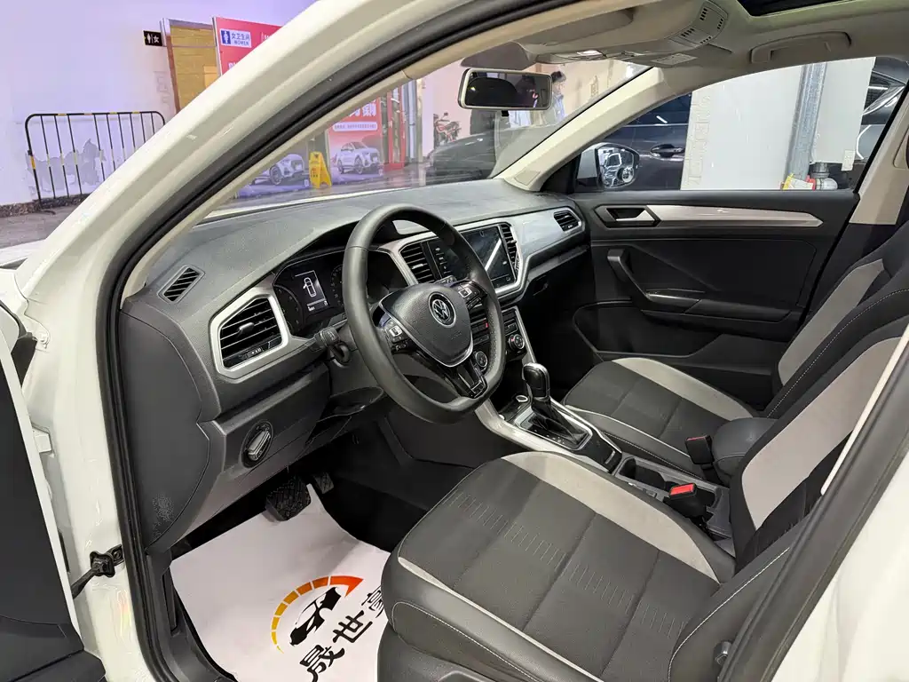 T-ROC 2022 model 280TSI DSG two-wheel drive elite PLUS купить на сайте DeffCars