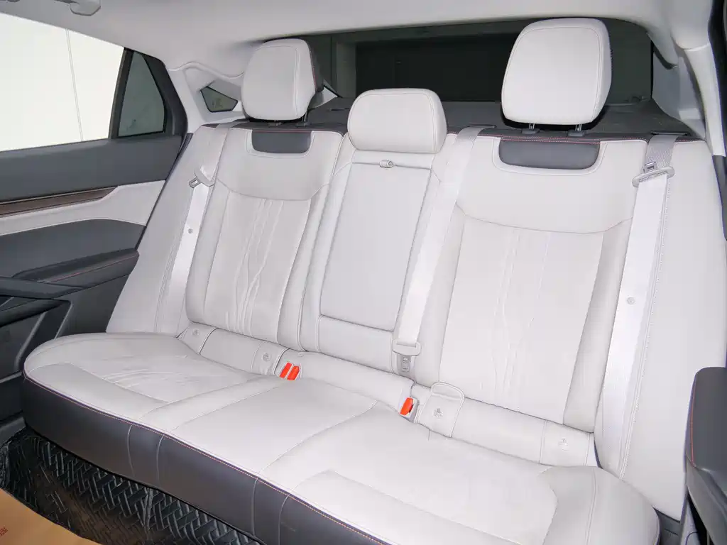Mondeo 2023 EcoBoost 245 Extreme купить на сайте DeffCars