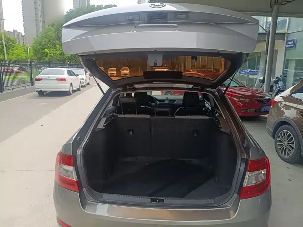 Octavia 2017 1.6L automatic version купить на сайте DeffCars